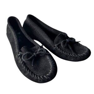 Minnetonka Women's Sz 6.5 Kitty Hardsole Black Suede Moccasins